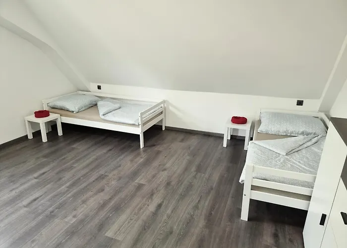 Séjour chez l'habitant Rentcenter79 *